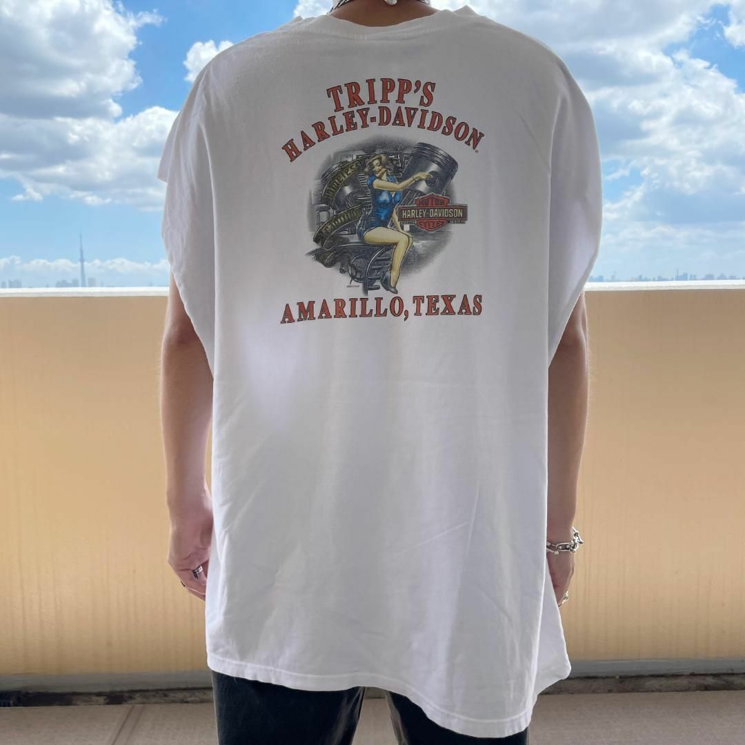 Harley Davidson(ハーレーダビッドソン)のハーレーダビッドソン ノースリーブ プリントTシャツ ガール バイク 4XL 白 メンズのトップス(Tシャツ/カットソー(半袖/袖なし))の商品写真