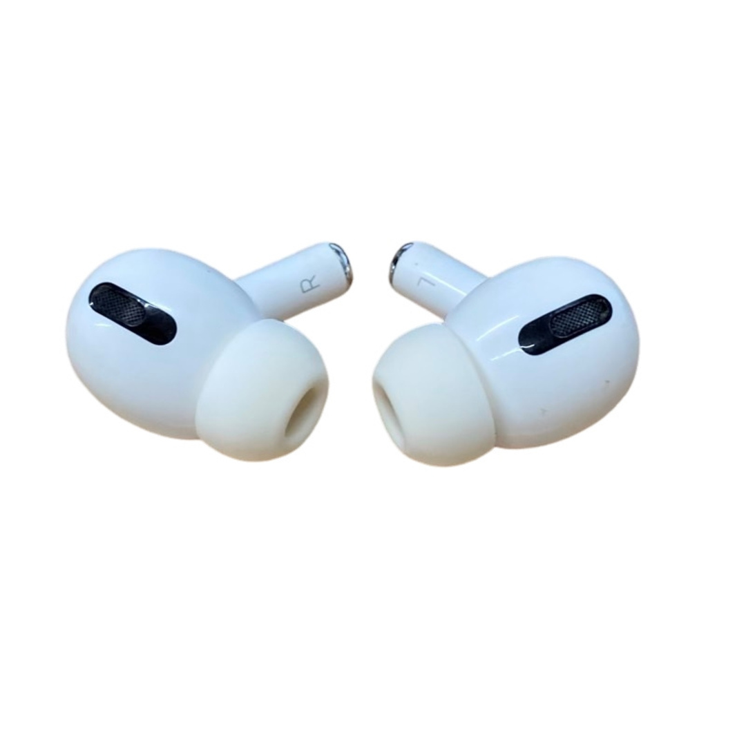 Apple(アップル)のApple AirPods Pro MWP22J/A ワイヤレス Bluetooth ノイズキャンセリング対応 動作確認済 【中古】 12402R20 スマホ/家電/カメラのオーディオ機器(ヘッドフォン/イヤフォン)の商品写真