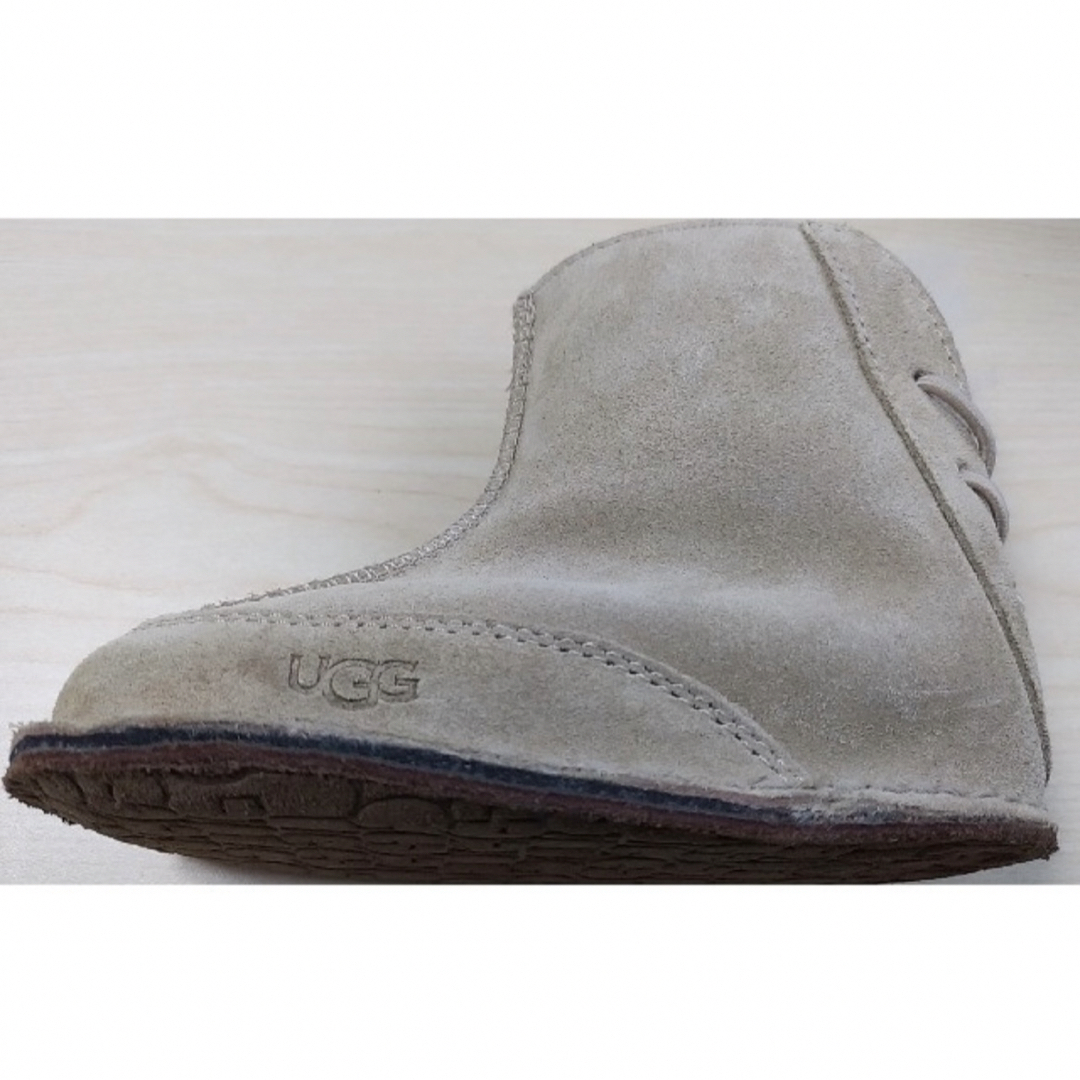 UGG(アグ)のUGG ベビーブーツ キッズ/ベビー/マタニティのベビー靴/シューズ(~14cm)(ブーツ)の商品写真