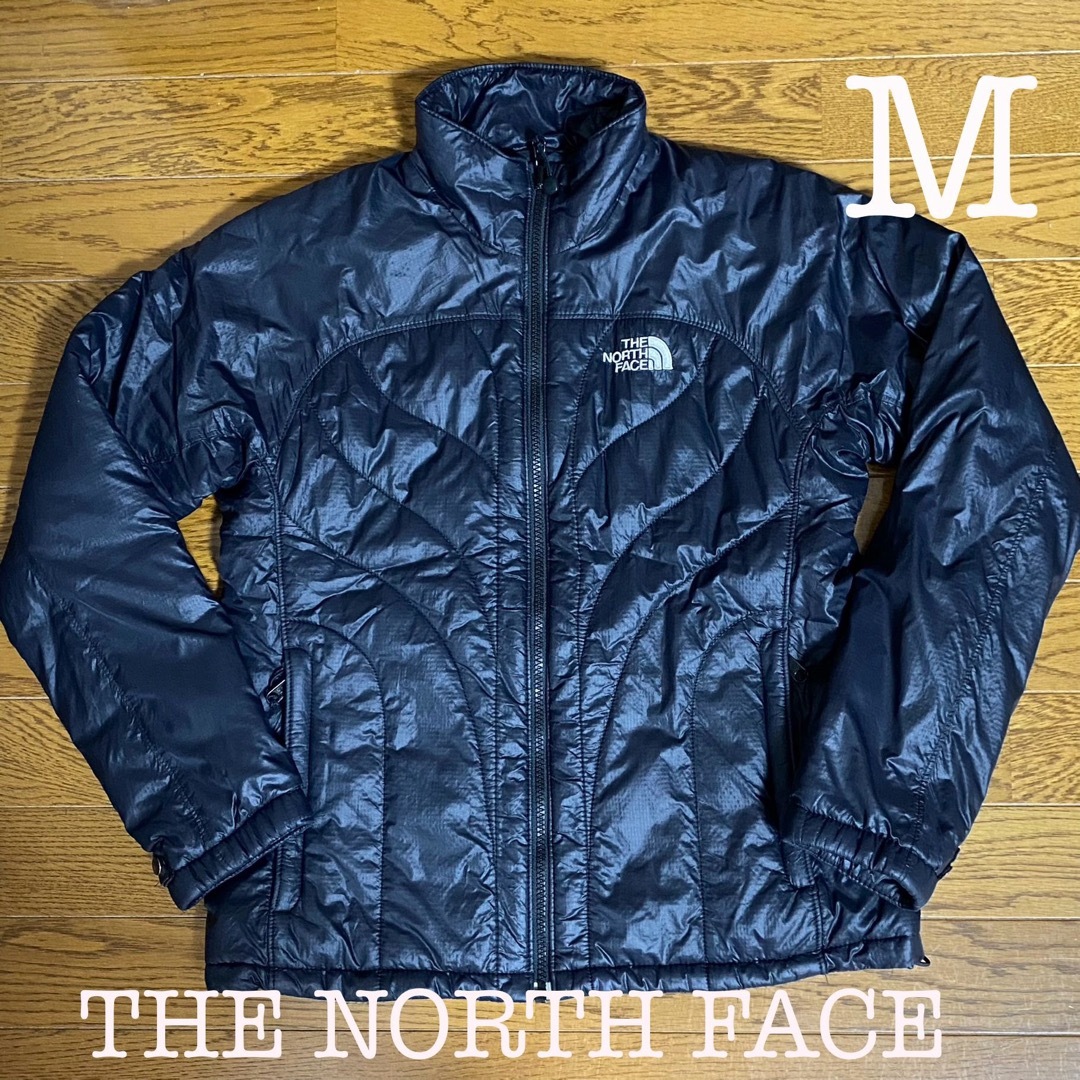 THE NORTH FACE(ザノースフェイス)のノースフェイス　中綿ジャケット　アウター　ダウン　ブラック色　レディースM レディースのジャケット/アウター(ダウンジャケット)の商品写真