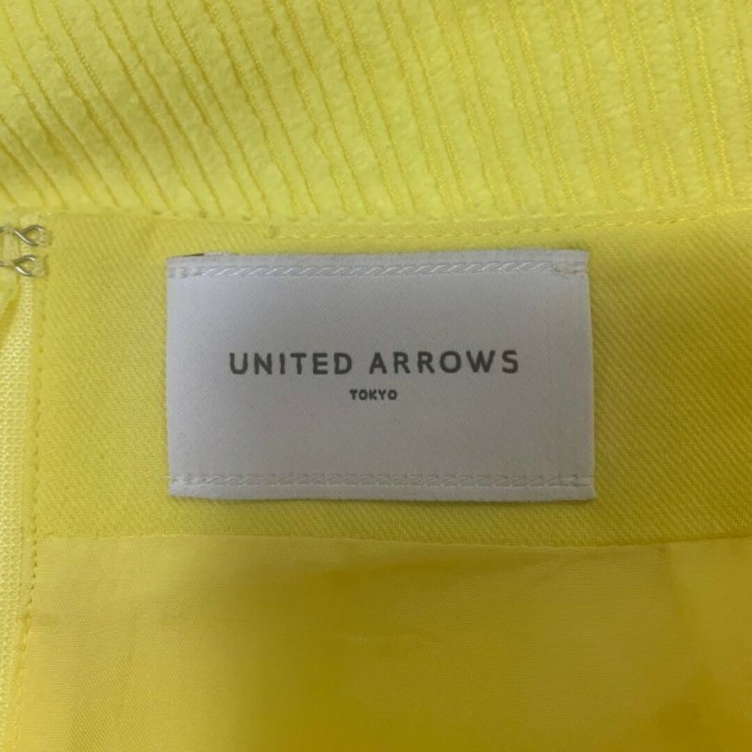 UNITED ARROWS コーデュロイ タイトスカート イエロー 40 L レディースのスカート(ロングスカート)の商品写真