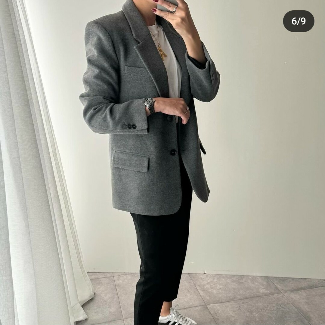 ZARA - ZARA ショルダーパッド ストレートブレザー XSサイズ ZARA - ZARA ショルダーパッド ストレートブレザー XSサイズ