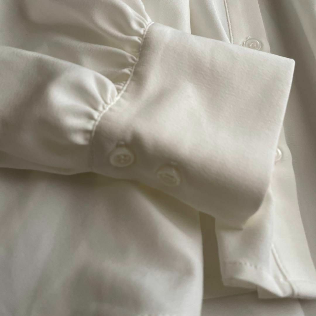 フリルカラー シフォン ブラウス シャツ トップス 白 ホワイト フォーマル レディースのトップス(シャツ/ブラウス(長袖/七分))の商品写真