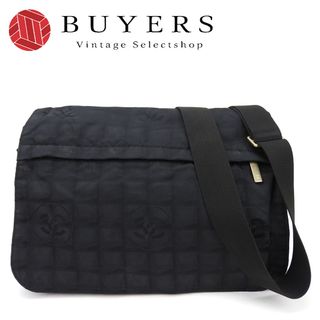 シャネル(CHANEL)の【中古】 シャネル ショルダーバッグ ニュートラベルライン ジャガードナイロン ブラック 7番台 斜め掛け メッセンジャー レディース 女性 CHANEL(ショルダーバッグ)