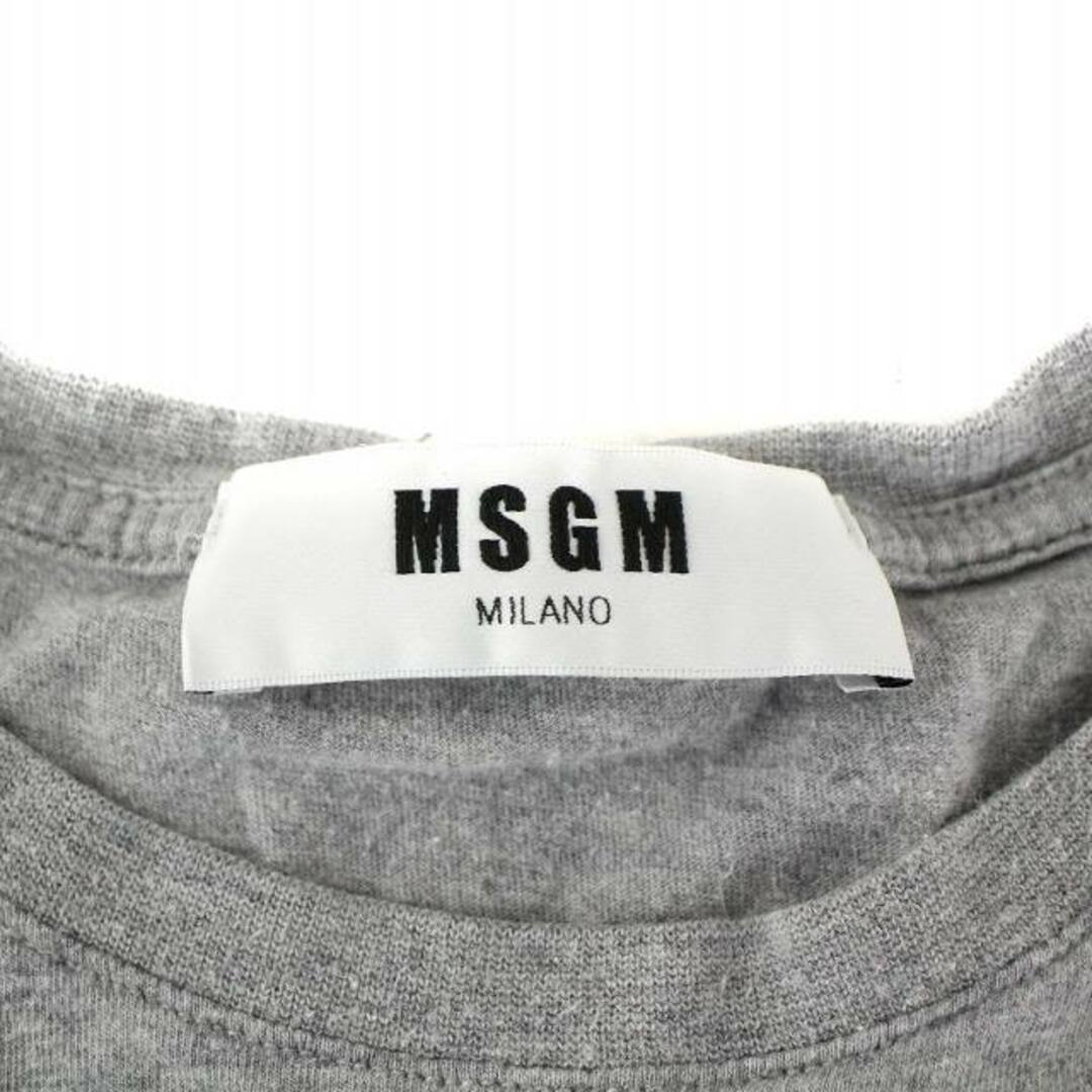 MSGM(エムエスジイエム)のエムエスジーエム Tシャツ カットソー ロゴ S グレー 2442MDM195 レディースのトップス(Tシャツ(半袖/袖なし))の商品写真