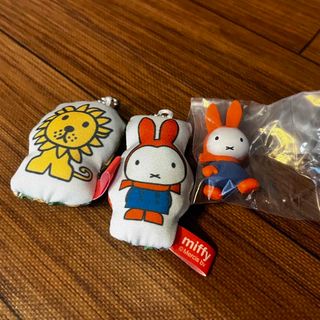 ミッフィー(miffy)のミッフィーのキーホルダー、置物(キャラクターグッズ)