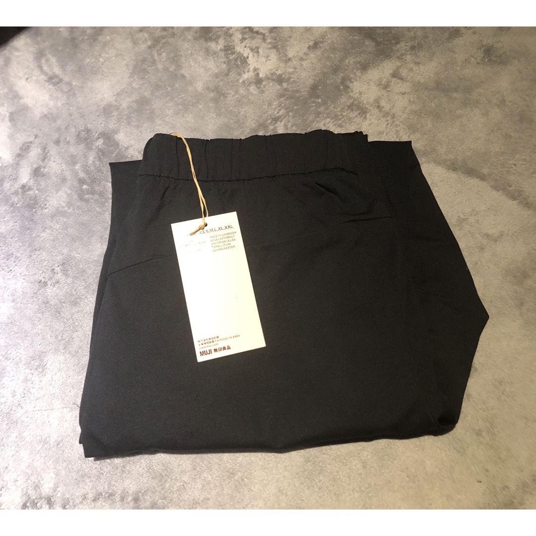 MUJI (無印良品)(ムジルシリョウヒン)の【新品未着用】吸汗速乾ストレッチパンツ　紳士　ブラック　M メンズのパンツ(スラックス)の商品写真