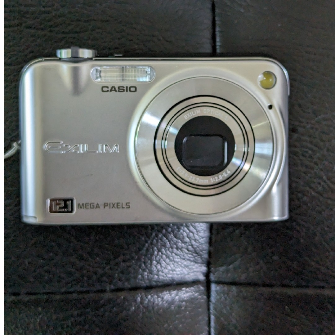 CASIO(カシオ)のCASIO EXILIM EX-Z1200 スマホ/家電/カメラのカメラ(コンパクトデジタルカメラ)の商品写真