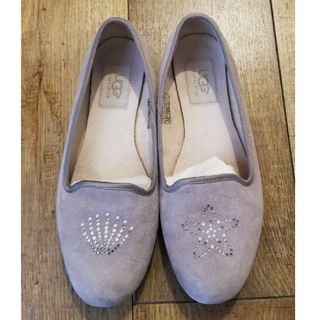 アグ(UGG)のUGG  フラットシューズ(その他)