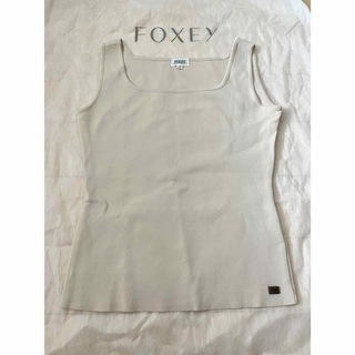 フォクシー(FOXEY)のfoxeyノースリーブ(カットソー(半袖/袖なし))