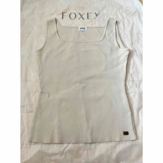 フォクシー(FOXEY)のfoxeyノースリーブ(カットソー(半袖/袖なし))