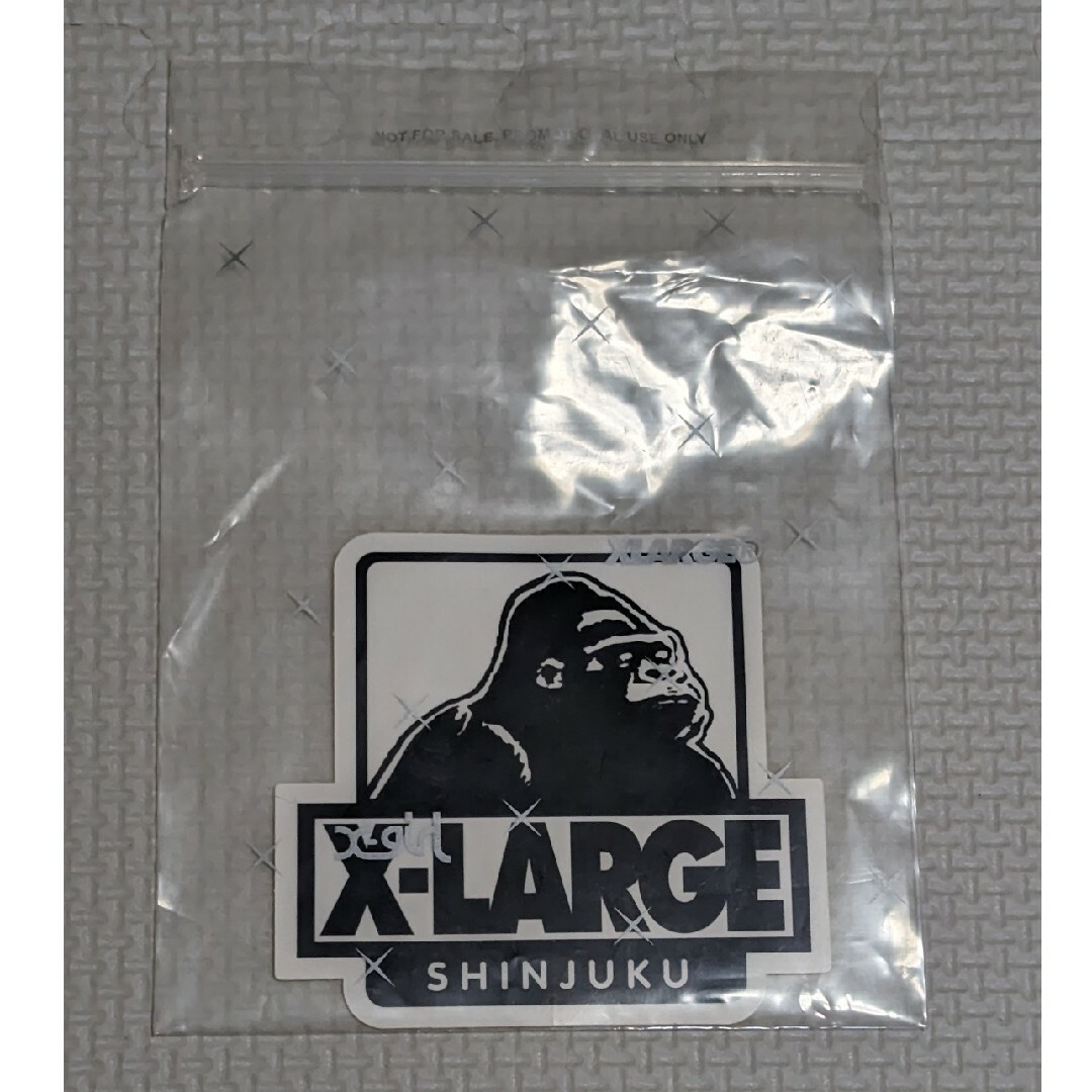 XLARGE(エクストララージ)のX-LARGE　SHINJUKU限定　Tシャツ メンズのトップス(Tシャツ/カットソー(半袖/袖なし))の商品写真