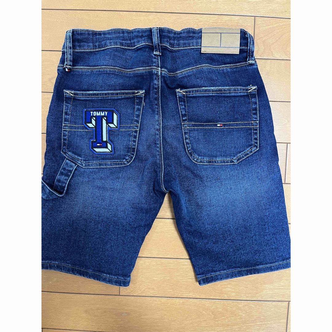 TOMMY HILFIGER(トミーヒルフィガー)のTOMY  HILFIGERデニム半パン（152サイズ12） キッズ/ベビー/マタニティのキッズ服女の子用(90cm~)(パンツ/スパッツ)の商品写真