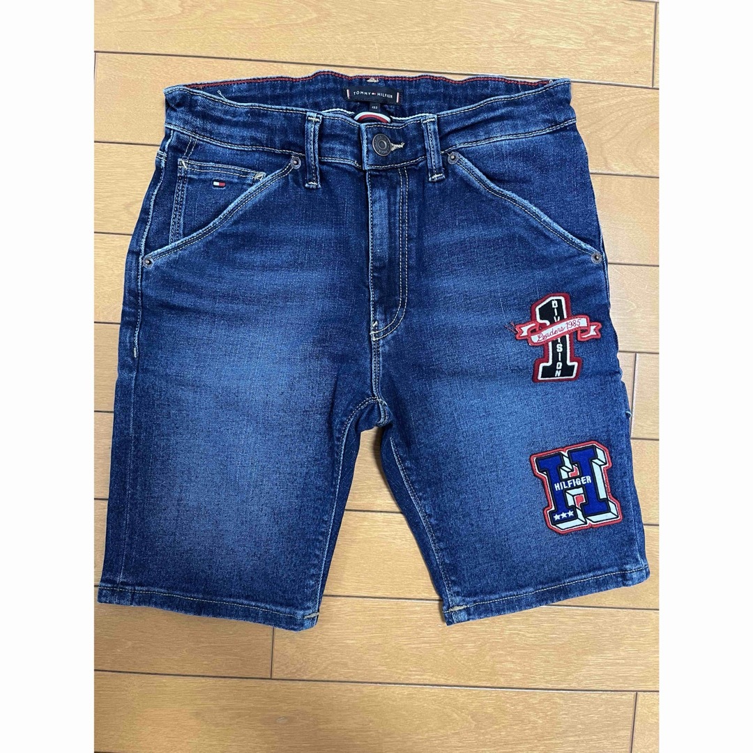 TOMMY HILFIGER(トミーヒルフィガー)のTOMY  HILFIGERデニム半パン（152サイズ12） キッズ/ベビー/マタニティのキッズ服女の子用(90cm~)(パンツ/スパッツ)の商品写真