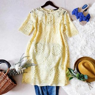 美品✨極上総刺繍　ZARA BASIC 膝丈　ワンピース　イエロー系　花柄　L(ひざ丈ワンピース)