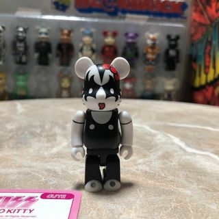 kiss ベアブリックのフリマアイテム一覧 kiss ベアブリックのフリマアイテム一覧