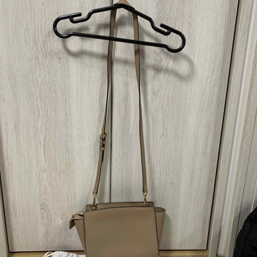 Michael Kors(マイケルコース)の値下げ！MICHAEL KORSショルダーバッグ美品 レディースのバッグ(ショルダーバッグ)の商品写真