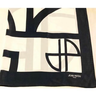 パトゥ(PATOU)の【新品】パトゥ モノグラム シルクスカーフ　black & white(バンダナ/スカーフ)