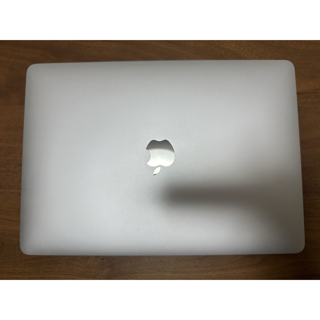 Mac (Apple)(マック)の美品❗️MacBook Air 2020 M1チップ 韓国仕様 シルバー スマホ/家電/カメラのPC/タブレット(ノートPC)の商品写真