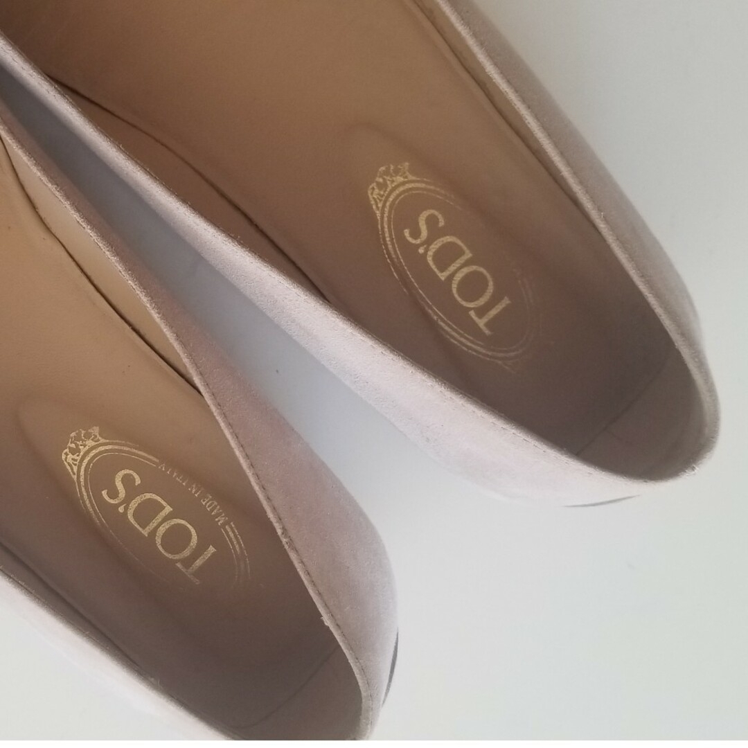 TOD'S(トッズ)のTOD'S　トッズ　パンプス　靴　ノーヒール　レディース レディースの靴/シューズ(ローファー/革靴)の商品写真