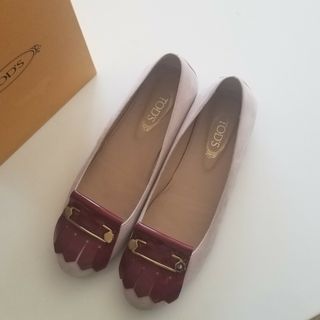 トッズ(TOD'S)のTOD'S　トッズ　パンプス　靴　ノーヒール　レディース(ローファー/革靴)