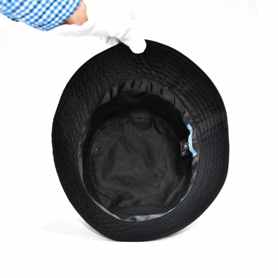 PRADA(プラダ)のほぼ新品 鑑定済 PRADA 三角ロゴ ナイロンバケットハット Mサイズ レディースの帽子(ハット)の商品写真