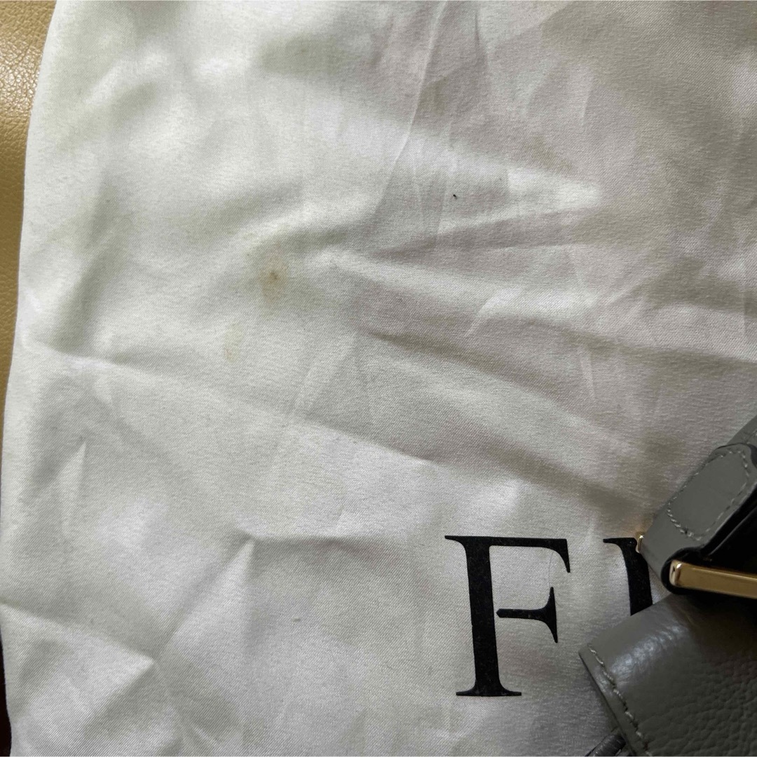 Furla(フルラ)のフルラ　レザー　ハンドバッグ　グレー　入学式　卒業式　入園式　卒園式 レディースのバッグ(ハンドバッグ)の商品写真