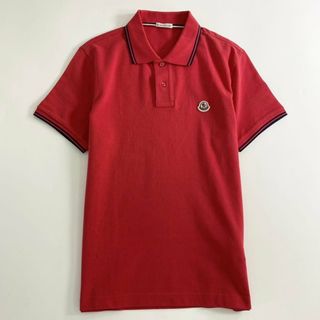 モンクレール(MONCLER)の6e19-1 未使用タグ付☆MONCLER モンクレール ロゴワッペンポロシャツ サイズS レッド MAGLIA POLO MANICA C マリアポロマニカ メンズ(シャツ)