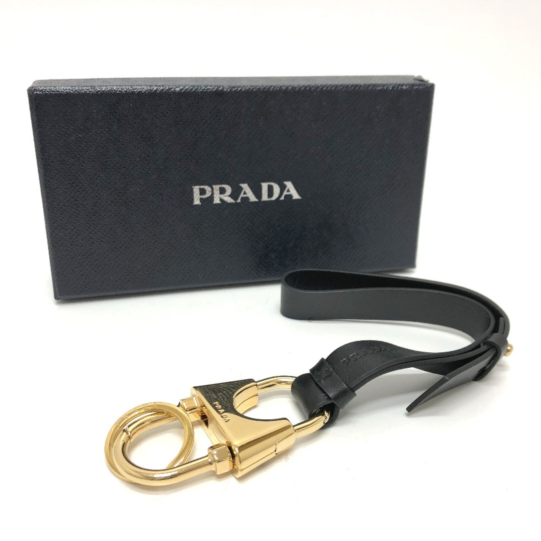 PRADA(プラダ)のプラダ PRADA バッグチャーム ロゴ キーホルダー キーリング ブラック レディースのファッション小物(キーホルダー)の商品写真