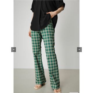 アズール(AZZURE)のCHECK FLARE PANTS/チェックフレアパンツ(カジュアルパンツ)