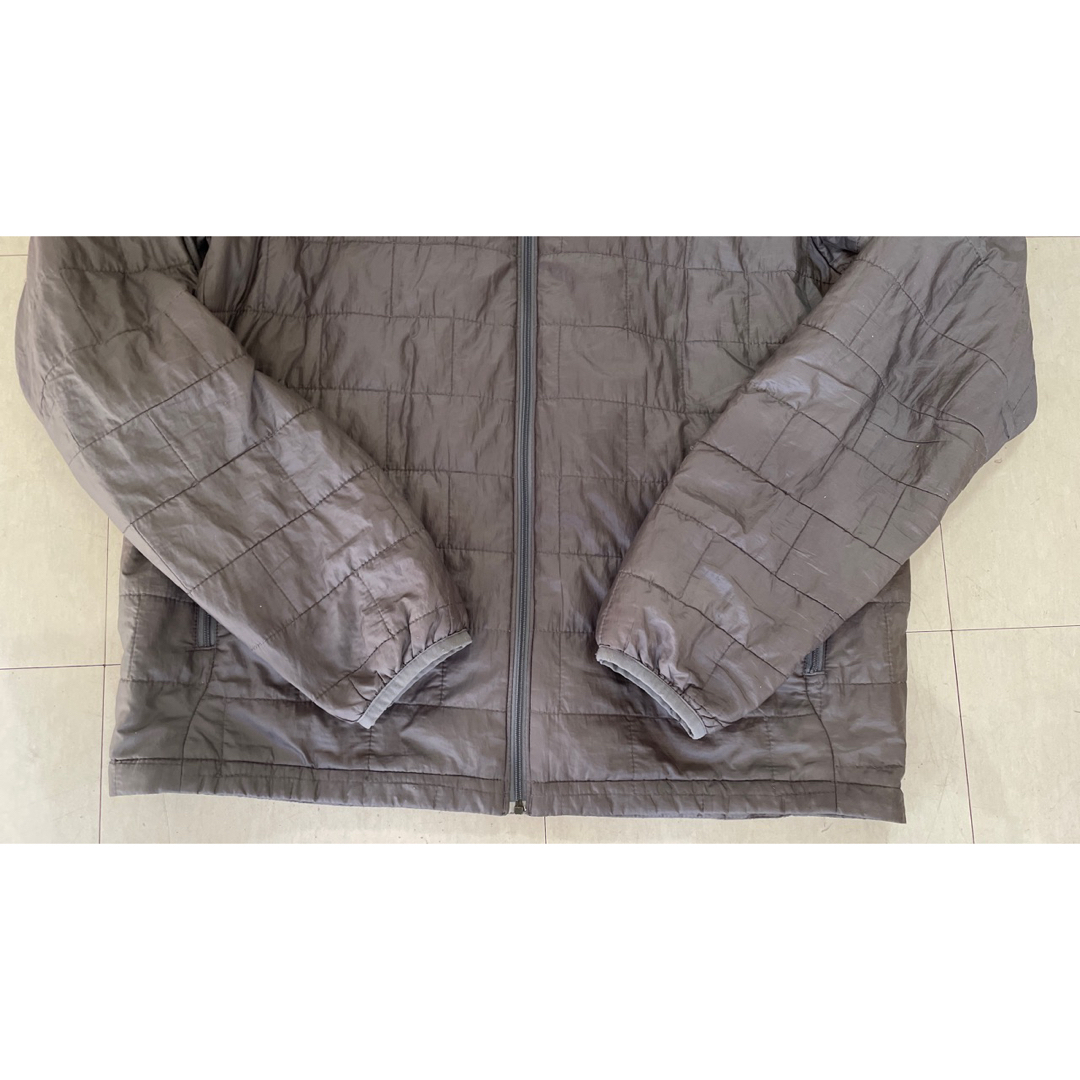 patagonia(パタゴニア)のパタゴニア　パフジャケット　Mサイズ　ディープグレー メンズのジャケット/アウター(ダウンジャケット)の商品写真