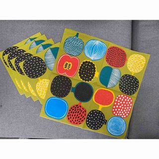 マリメッコ(marimekko)のマリメッコ　ペーパーナプキン　未使用　新品　コンポッティ　5枚セット(その他)