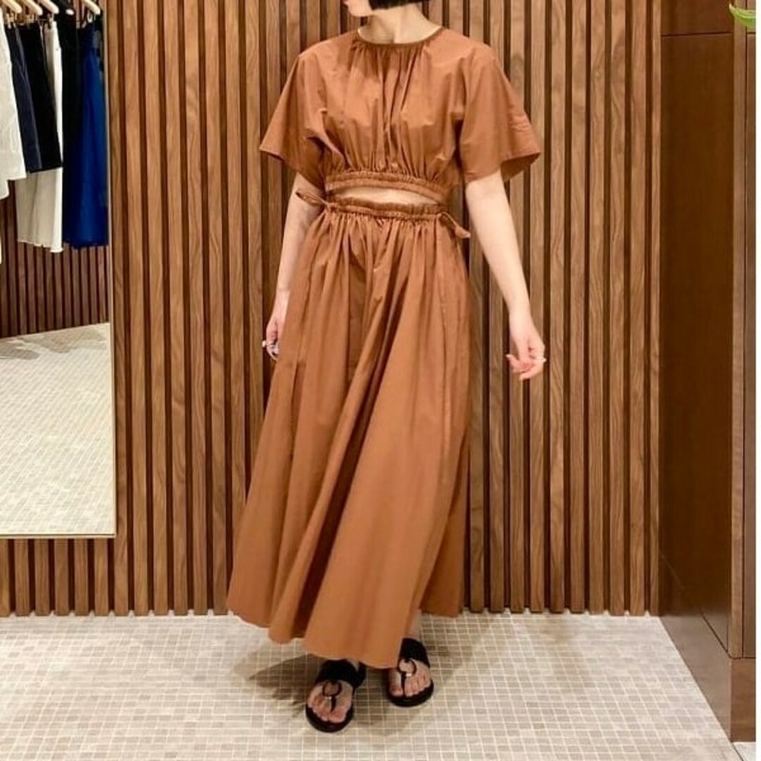 SAYAKA DAVIS(サヤカディヴィス)の【新品】SAYAKA DAVIS Open Waist Dress レディースのワンピース(ロングワンピース/マキシワンピース)の商品写真