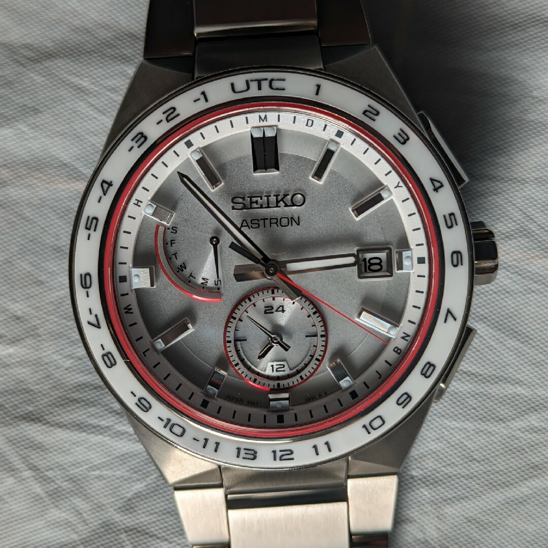 SEIKO(セイコー)の美品 セイコー アストロン ネクスター 国境なき医師団 SBXY059 メンズの時計(腕時計(アナログ))の商品写真