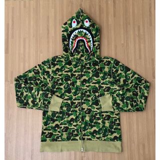 アベイシングエイプ(A BATHING APE)の★激レア APE abc camo green シャークパーカー XL(パーカー)