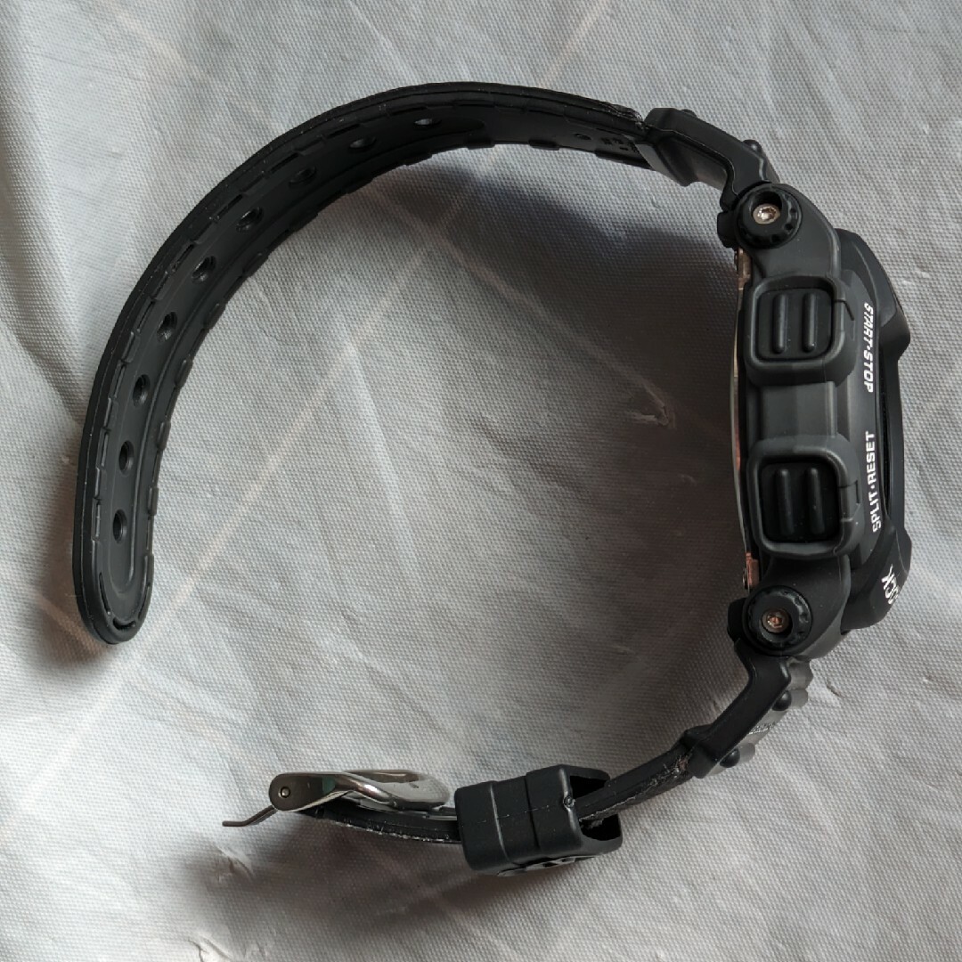 G-SHOCK(ジーショック)の美品　G-SHOCK GT-Rコレクション DW-8500　ブラック　黒 メンズの時計(腕時計(デジタル))の商品写真