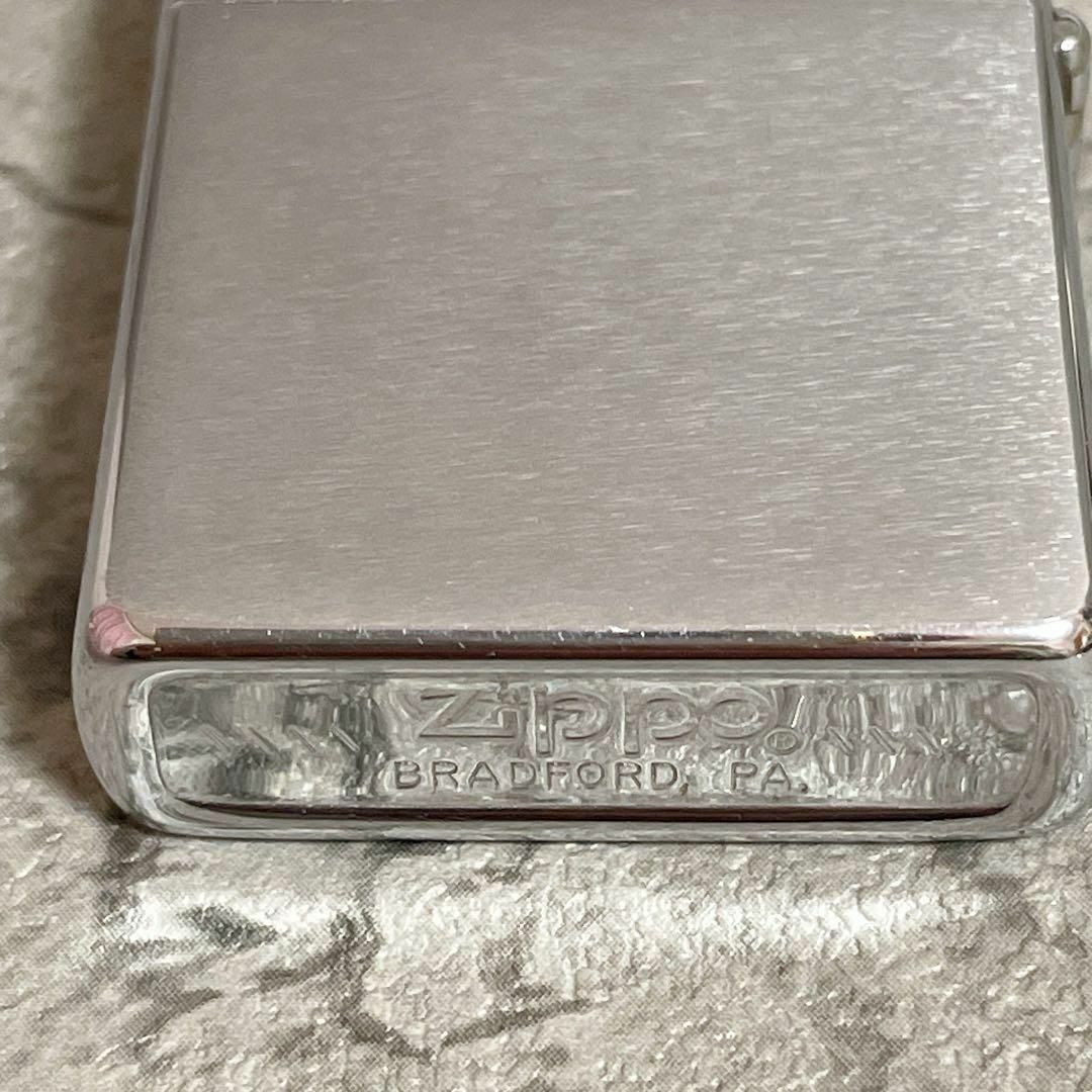 ZIPPO(ジッポー)の超希少 1983 ZIPPO ゴシック体 ロゴ 赤 レッド ジッポー ライター メンズのファッション小物(タバコグッズ)の商品写真