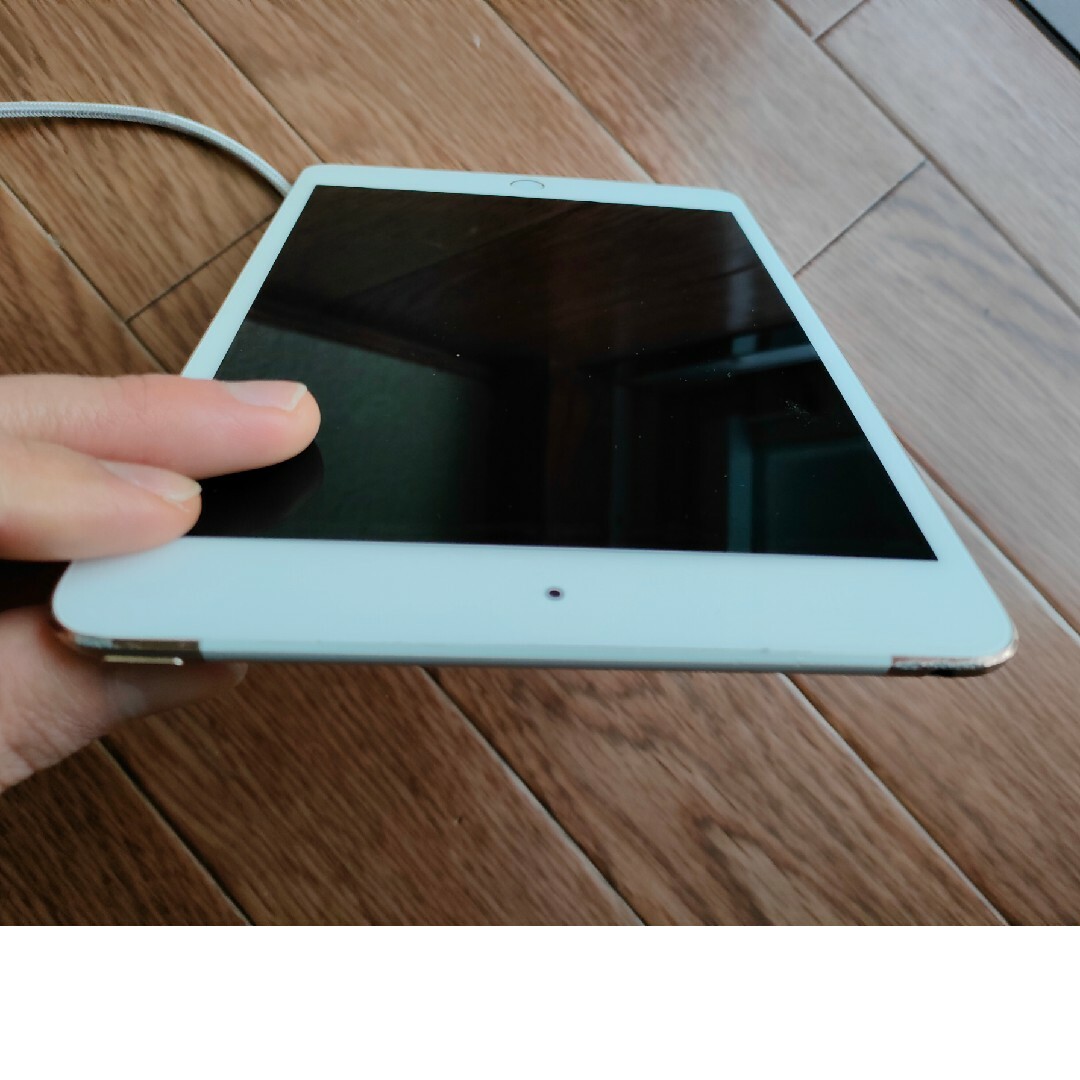 iPad(アイパッド)のIpad mini 4 Wi-Fi＋Cellular 16GB ゴールド スマホ/家電/カメラのPC/タブレット(タブレット)の商品写真