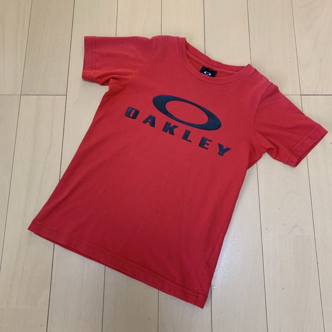 Oakley(オークリー)のオークリー　半袖Tシャツ　☆ 130㎝ キッズ/ベビー/マタニティのキッズ服男の子用(90cm~)(Tシャツ/カットソー)の商品写真