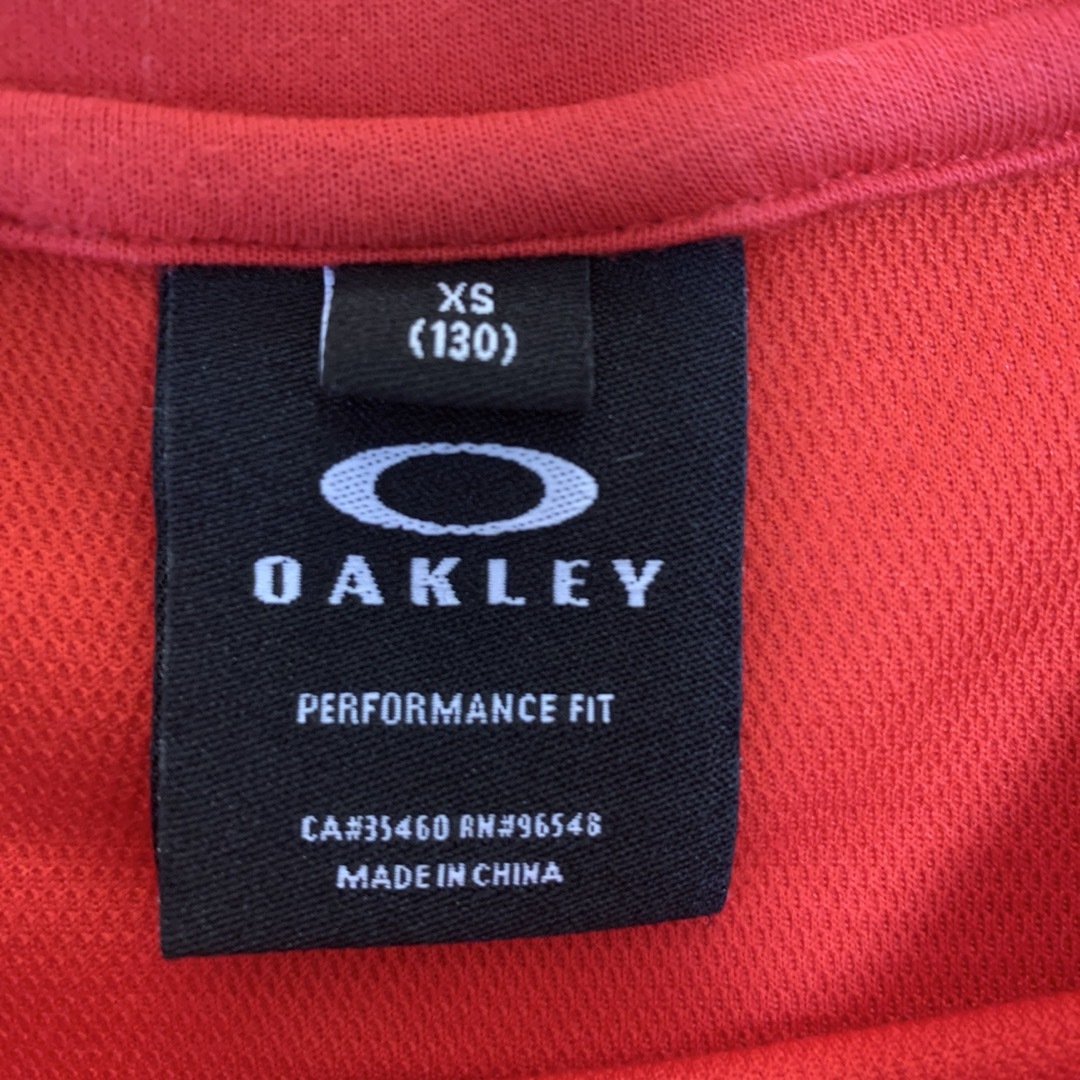 Oakley(オークリー)のオークリー　半袖Tシャツ　☆ 130㎝ キッズ/ベビー/マタニティのキッズ服男の子用(90cm~)(Tシャツ/カットソー)の商品写真