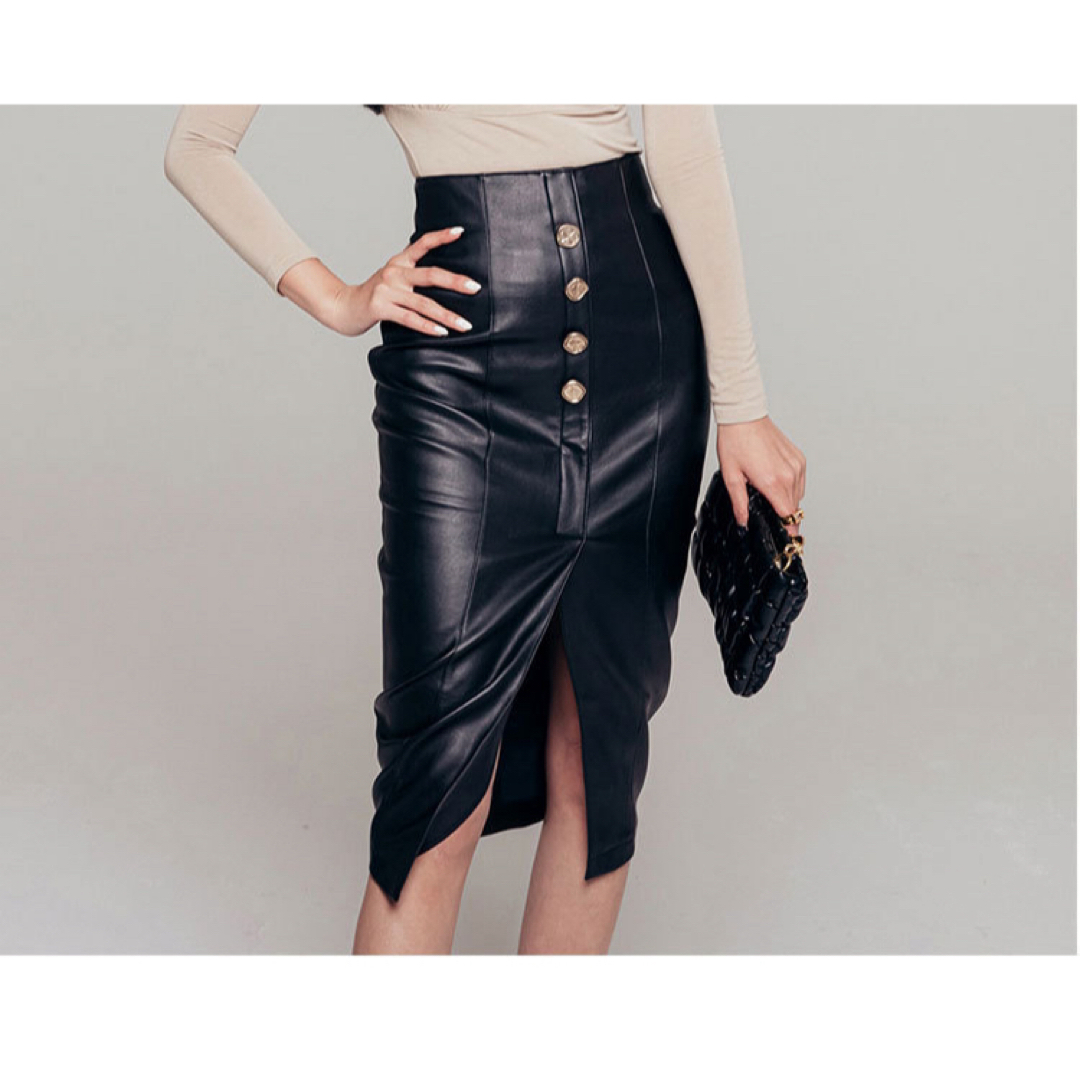 【新品未使用】合皮　皮　レザースカート　ボタンタイトレディースブラック Lサイズ レディースのスカート(ひざ丈スカート)の商品写真