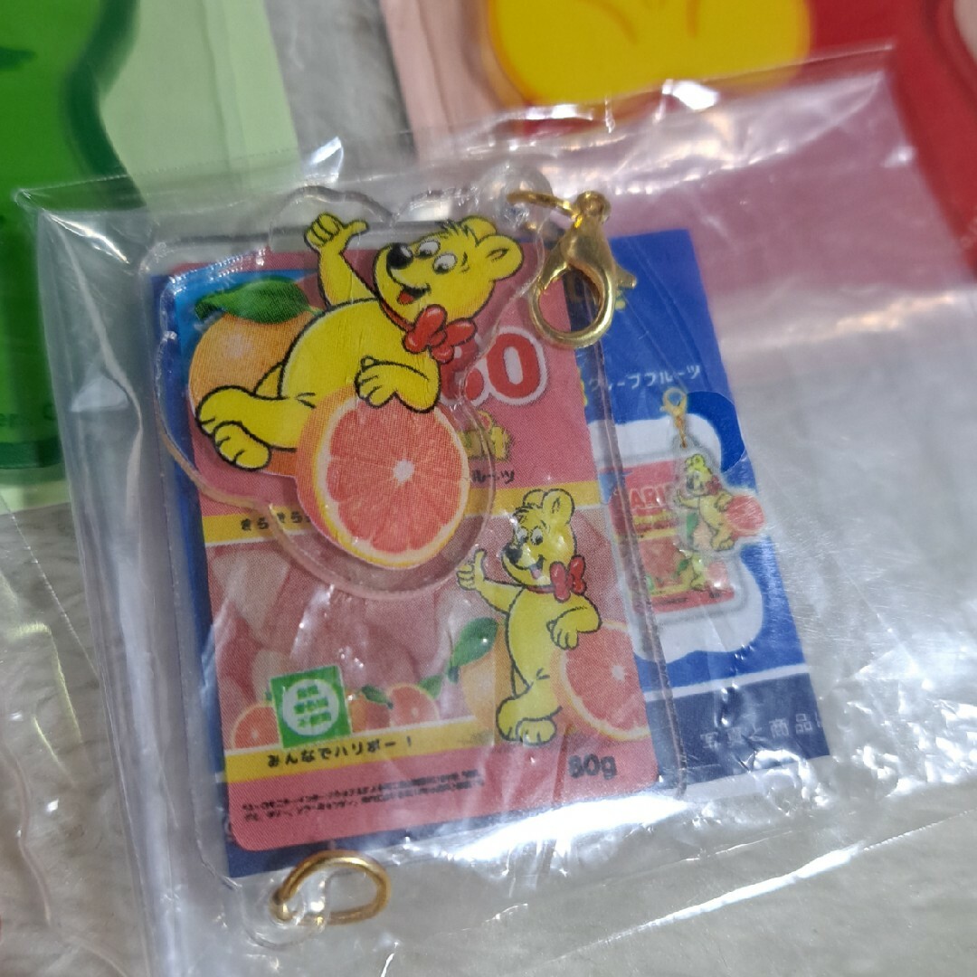 ハリボー(ハリボー)のHARIBO ハリボー　アクリルチャームセット エンタメ/ホビーのおもちゃ/ぬいぐるみ(キャラクターグッズ)の商品写真