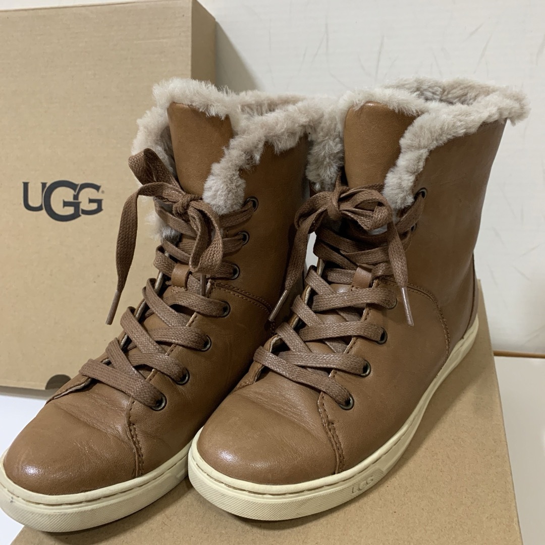 UGG(アグ)のUGG  ブーツ レディースの靴/シューズ(ブーツ)の商品写真