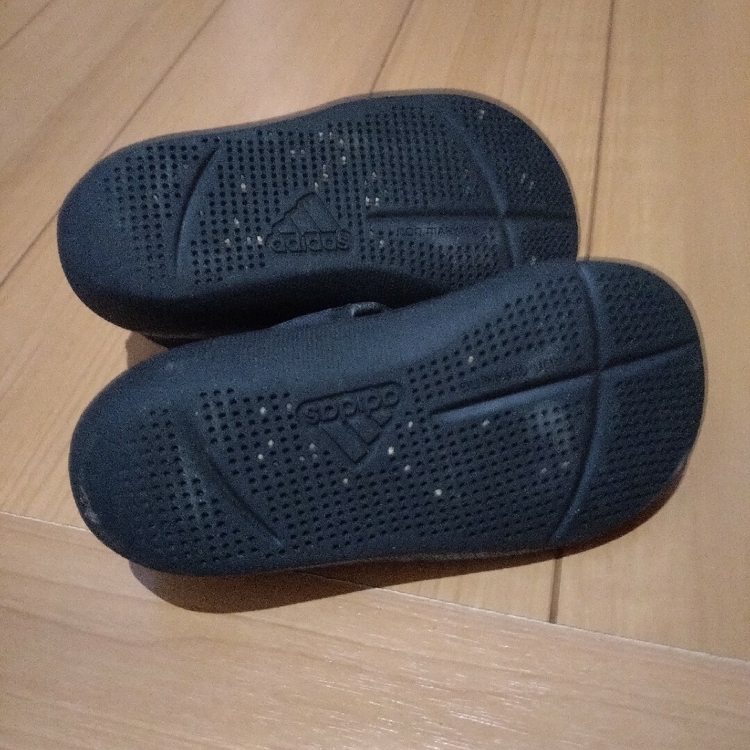 adidas(アディダス)のアディダス　キッズ　サンダル　14センチ キッズ/ベビー/マタニティのベビー靴/シューズ(~14cm)(サンダル)の商品写真