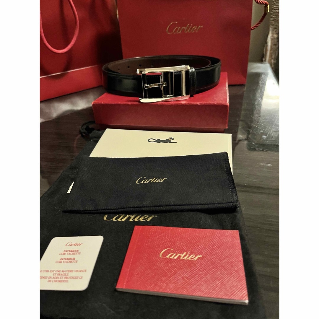 Cartier(カルティエ)のカルティエ　リバーシブル　ベルト　TANK DE CARTIERタンク 【専用】 メンズのファッション小物(ベルト)の商品写真