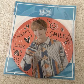 シャイニー(SHINee)のオニュ　ビック缶バッチ(アイドルグッズ)