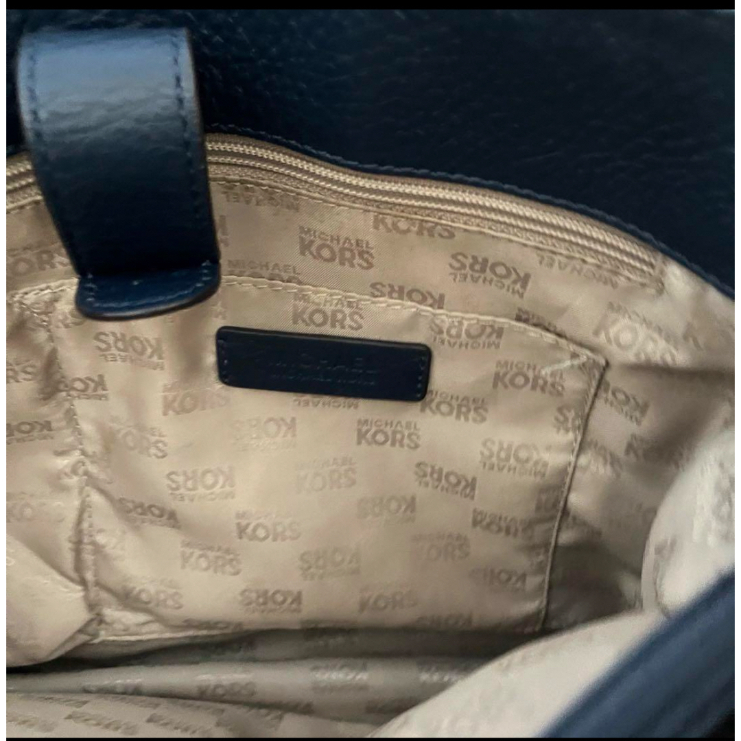 Michael Kors(マイケルコース)のマイケルコース　2way  バッグ　ショルダー　ネイビー　通勤　通学 レディースのバッグ(トートバッグ)の商品写真