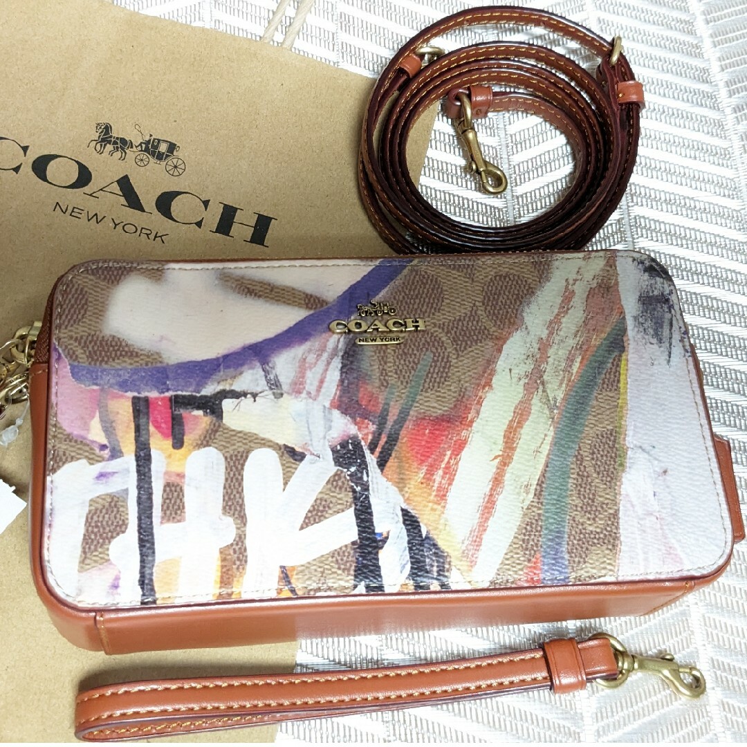 再値下!完売新品!COACH X MINT+SERF:キラクロスボディキャンバス 再値下!完売新品!COACH X MINT+SERF:キラクロスボディキャンバス