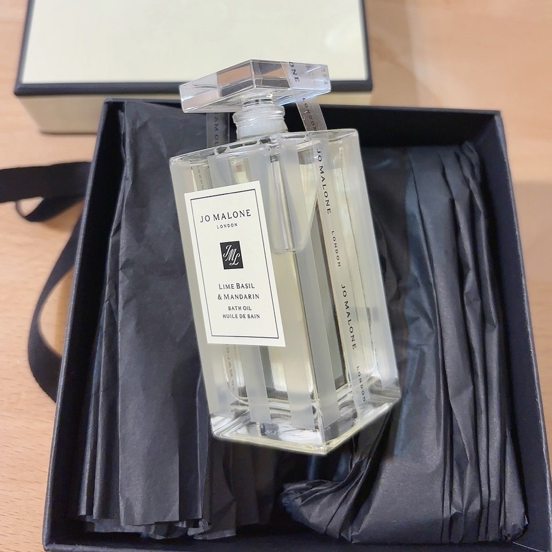 Jo Malone(ジョーマローン)の（さかなちゃん様専用）JO MALONE  ライムバジル&マンダリン　バスオイル コスメ/美容のボディケア(入浴剤/バスソルト)の商品写真