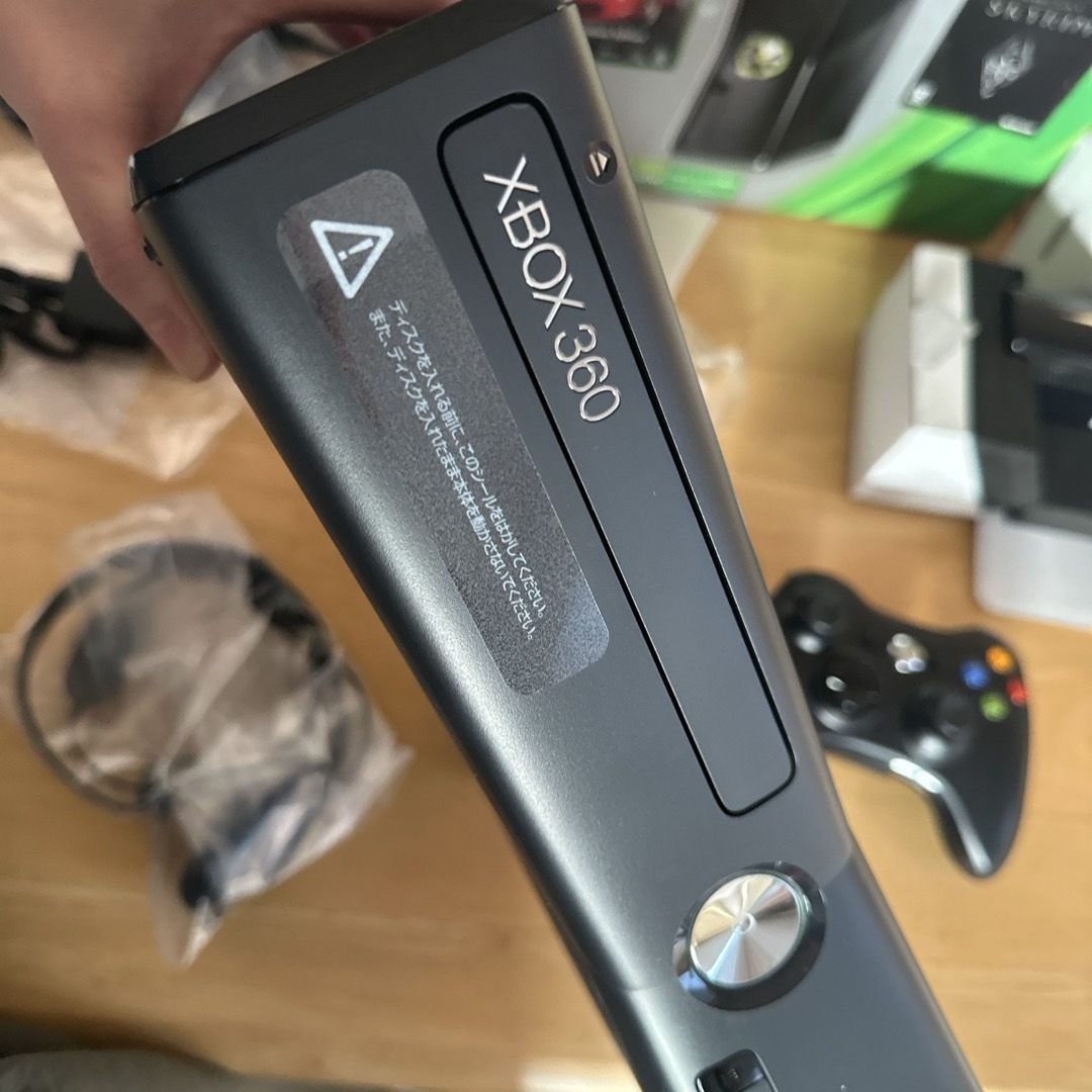 Xbox360(エックスボックス360)のXbox 360 250GB バリューパックKinect ソフトセット6点セット エンタメ/ホビーのゲームソフト/ゲーム機本体(家庭用ゲーム機本体)の商品写真